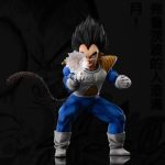 Vegeta Figure with Artificial Moon – 17cm Dragon Ball Z PVC Action Statue