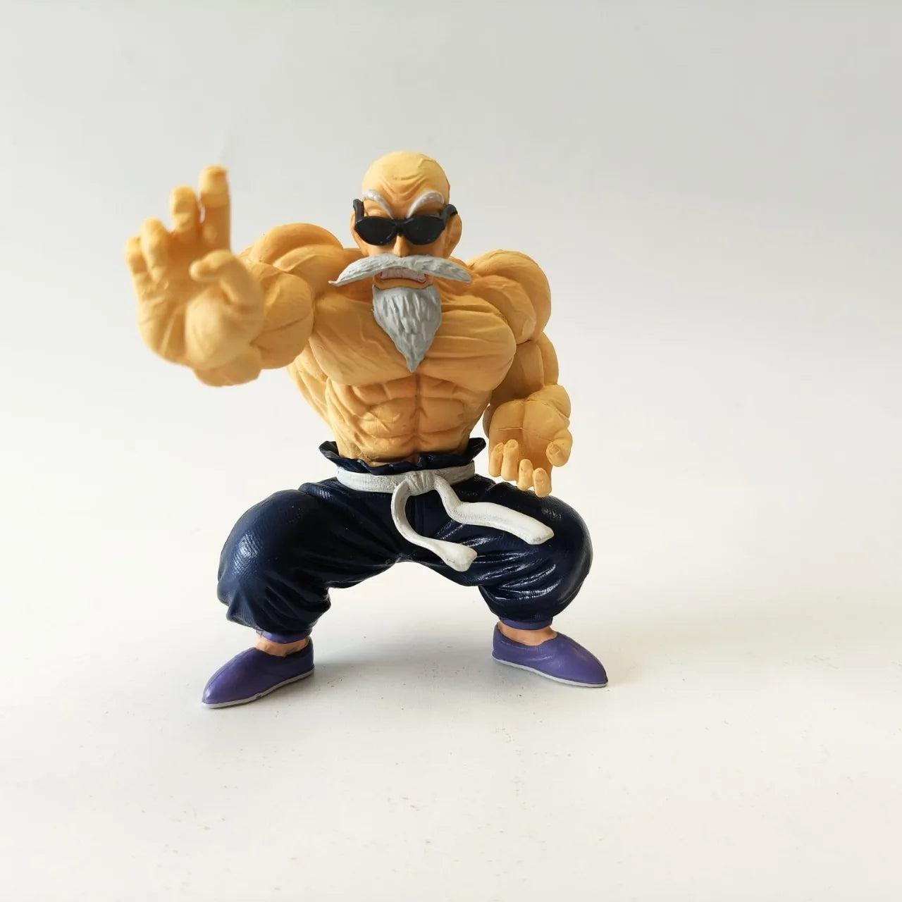 Kame Sennin (Master Roshi) Figurine - Image 5